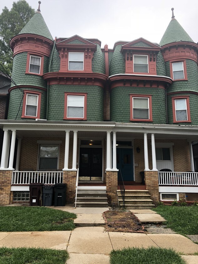 Primary Photo - 1313 Gilpin Ave