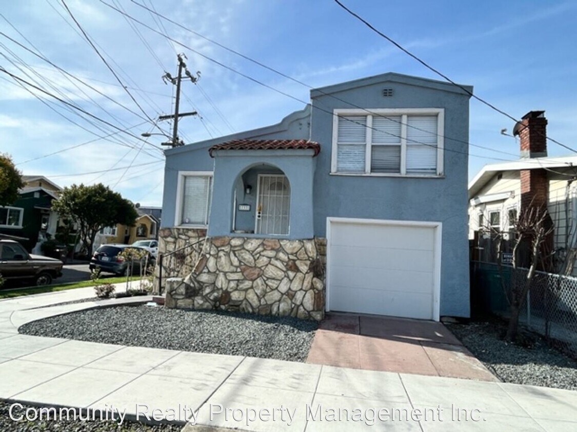 Primary Photo - 2 br, 1 bath House - 7331 Hillside St