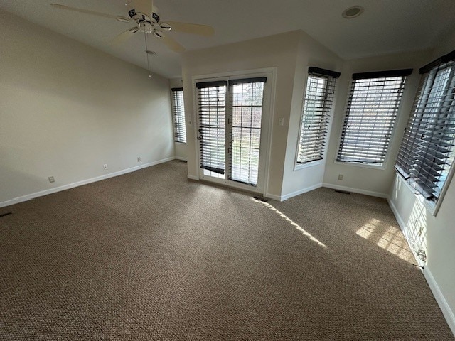 Foto del edificio - 4027 Bush Lake Pl