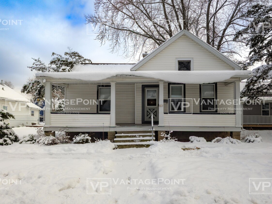 315 S Superior St, De Pere, WI 54115 House Rental in De Pere, WI