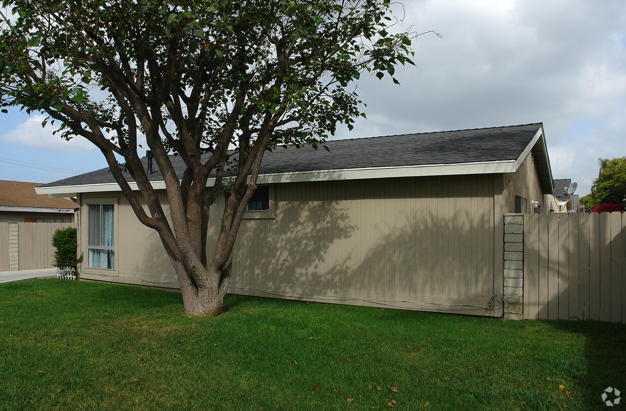 Building Photo - 2521 Orange Ave