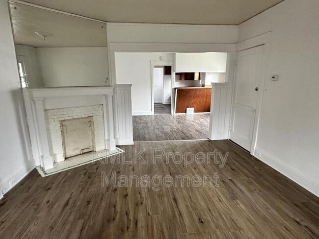 Building Photo - 13719 Rugby Rd