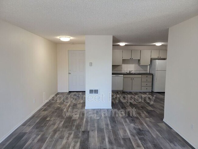 Foto del edificio - 627 3rd St