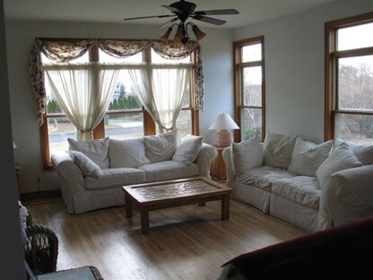 Building Photo - 19 Deer Run