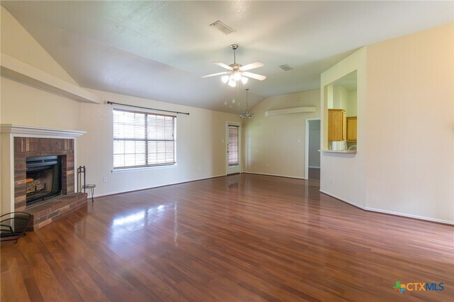 Building Photo - 5505 Gunnison Dr