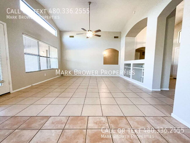 Building Photo - 9446 E Olla Ave