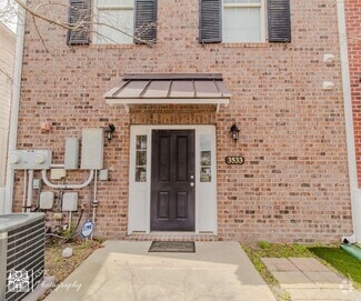 Building Photo - 3533 Fountain Ln