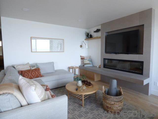 Foto del edificio - 909 Coast Blvd