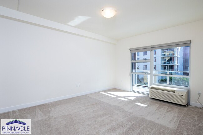 Building Photo - 400 Keawe St