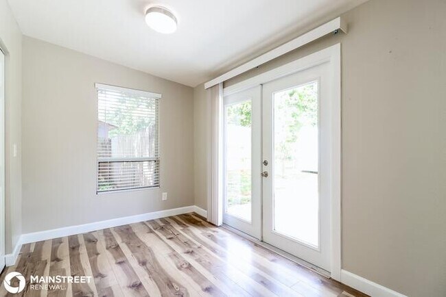 Foto del edificio - 1201 E Camellia Dr, Brandon, FL 33510