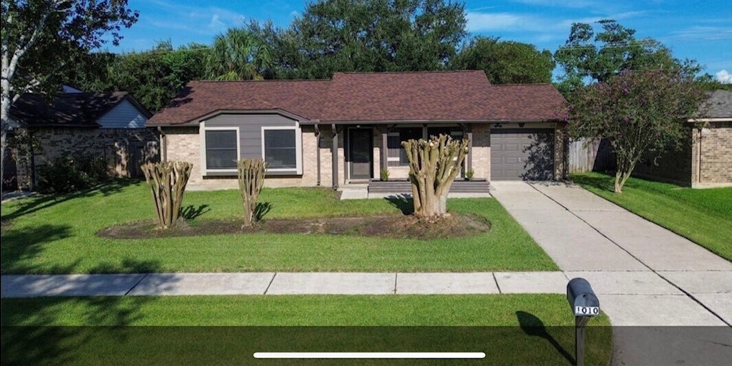 Foto principal - 1010 Dixie Dr