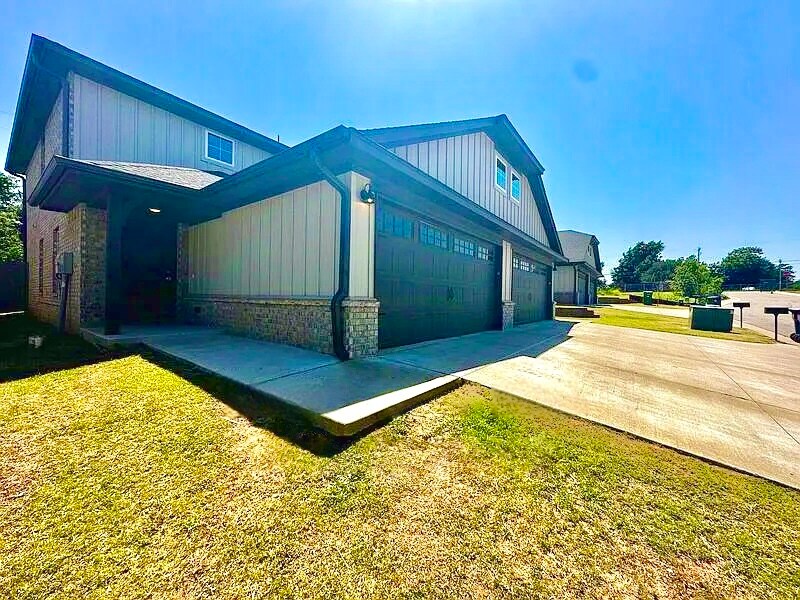 Foto principal - 4314 NE 119th St