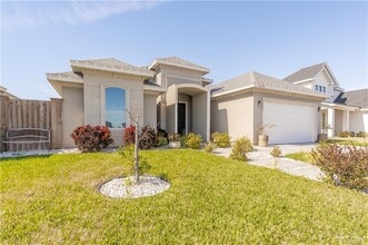 Building Photo - 27 Tulipan Ave