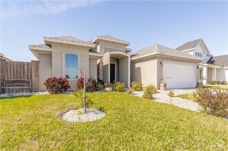 Building Photo - 2601 Tulipan Ave