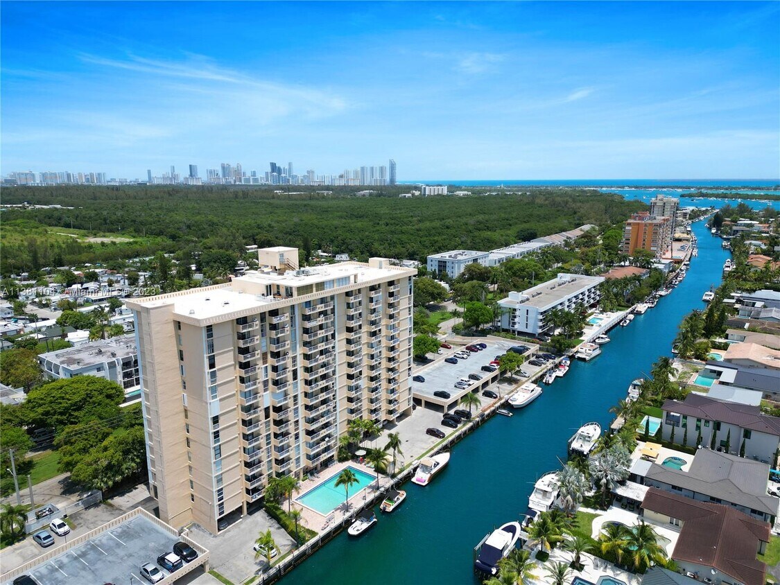 2350 NE 135th St Unit 1101, North Miami, FL 33181 Condo for Rent in