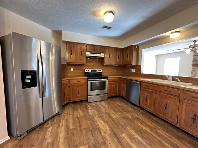 Foto del edificio - 1047 Private Rd 3022