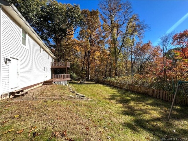 Foto del edificio - 8 Wildwood Rd