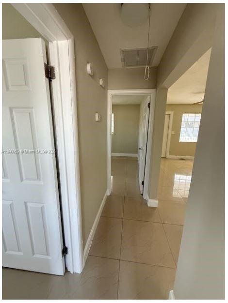 Foto del edificio - 946 Laurel Dr