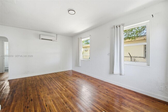 Foto del edificio - 101 NW 74th St
