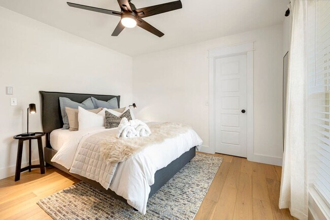 Foto del edificio - 1806 SW D St