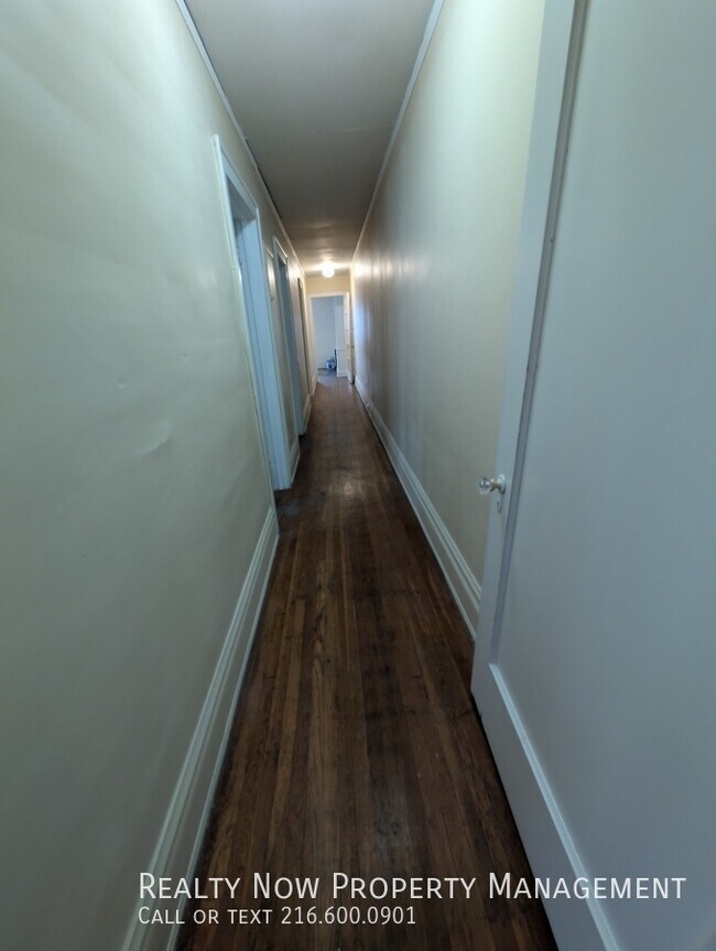 Foto del edificio - 2453 Overlook Rd