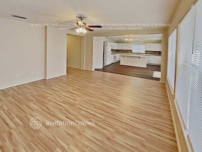 Building Photo - 611 Rosselli Blvd