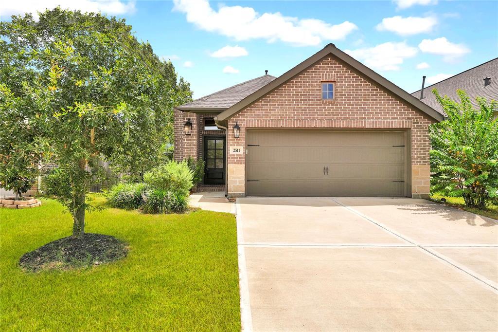 Foto principal - 2511 Summer Peach St