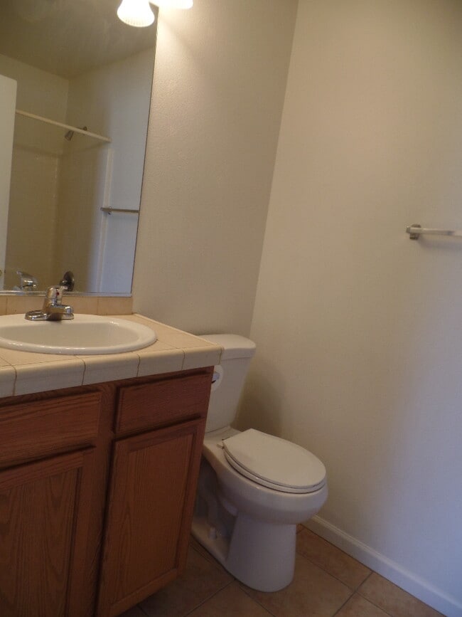 Foto del edificio - Great 2 Bedroom home on Corner Lot!