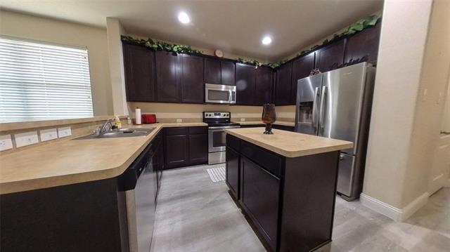 Foto del edificio - 4537 Red Robin Ct