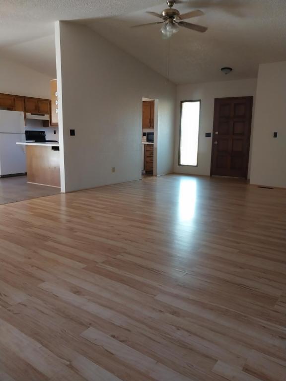 Foto del edificio - 1448 Ben Aire Cir