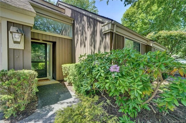 Building Photo - 956 Heritage Hills Dr