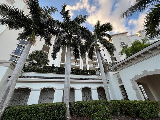 Building Photo - 3321 Sunset Key Cir