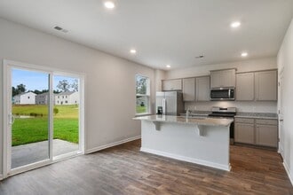 Building Photo - 56 Cedar View Cir