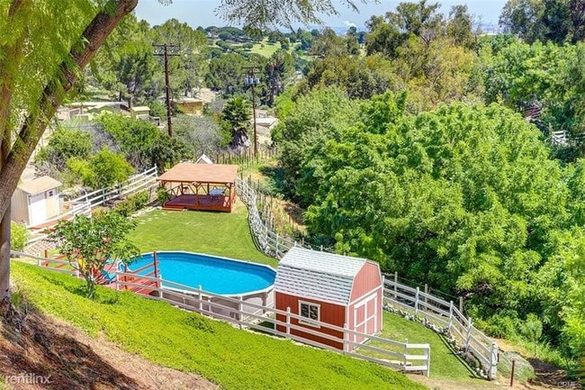 Building Photo - 4 br, 5 bath House - 7 Spinning Wheel Ln