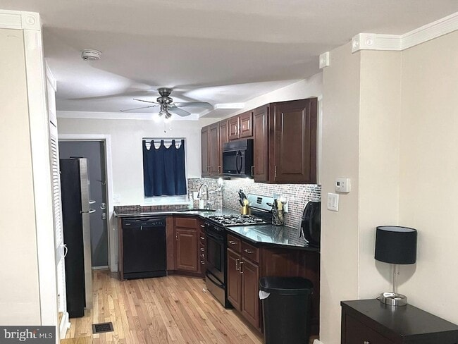 Photo - 612 Rodman St Townhome