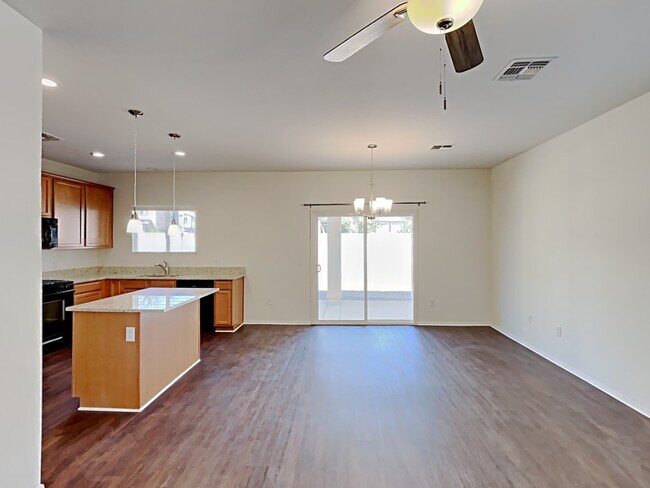 Building Photo - 98 W Via Costilla