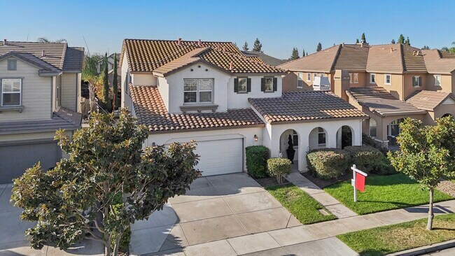 Foto del edificio - 2070 Katnich Ln