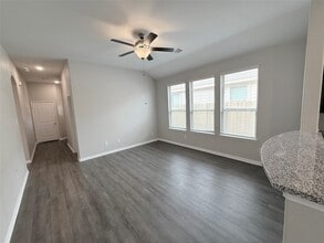 Building Photo - 14501 Sugar Pines Dr