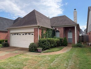 Building Photo - 8649 Eagle View Dr