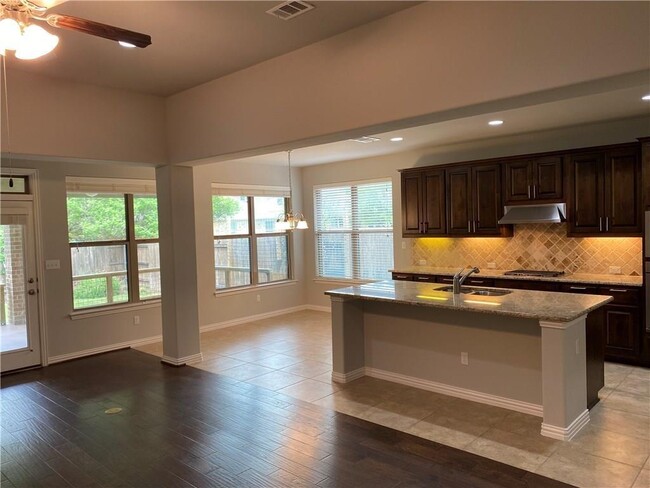 Building Photo - 13453 Mesa Verde Dr