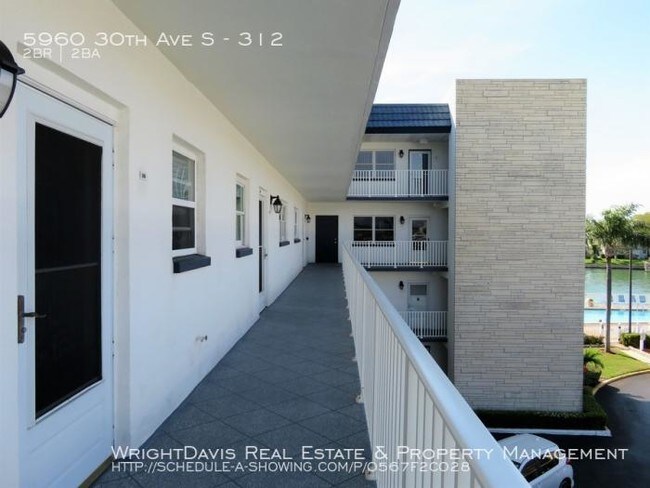 Building Photo - 2 bedroom in Gulfport FL 33707