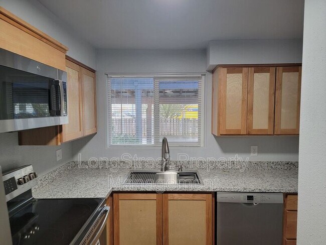 Foto del edificio - 3141 N Shore Dr SE
