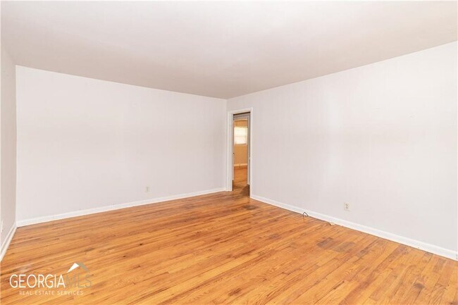 Building Photo - 207 Buchanan Terrace