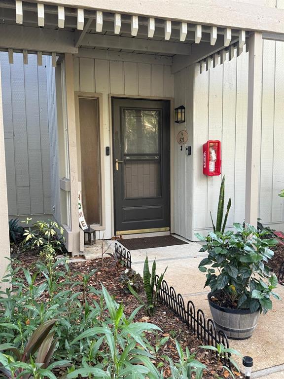 Foto principal - 821 Pinewood Ct