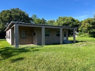 Building Photo - 1345 Winnifred St