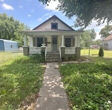 Building Photo - 1186 SW Lane St