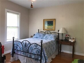 Building Photo - 1654 Marshall St