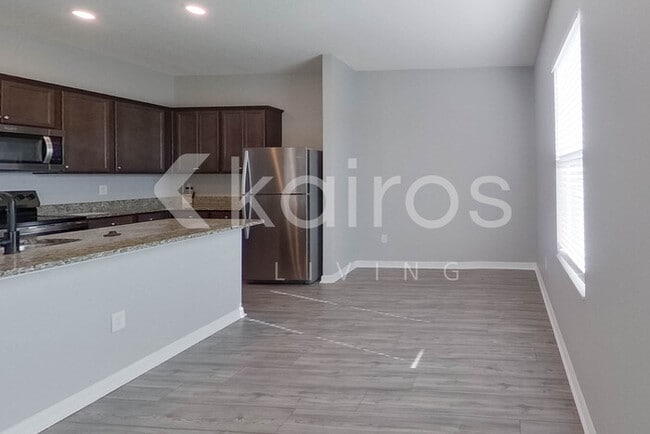 Building Photo - 30098 Fedora Cir