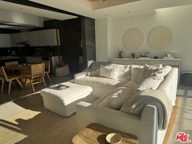 Foto del edificio - 351 Sunset Ave