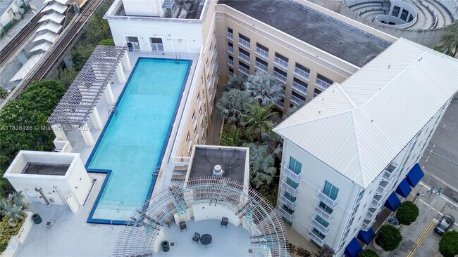 Foto del edificio - 7275 SW 90th St